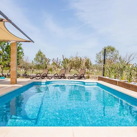 Alfabia Holiday home *
